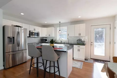36 Nelson St, Warren, MA 01083 photo 9