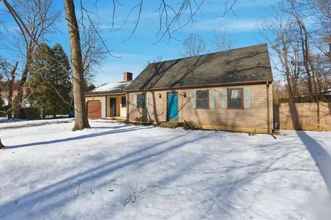 67 Redden Rd, West Springfield, MA 01089 photo 2