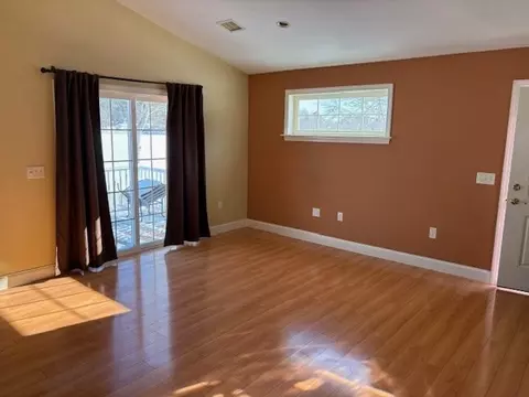 91 Agawam Lake Shore Dr, Wareham, MA 02571 photo 9
