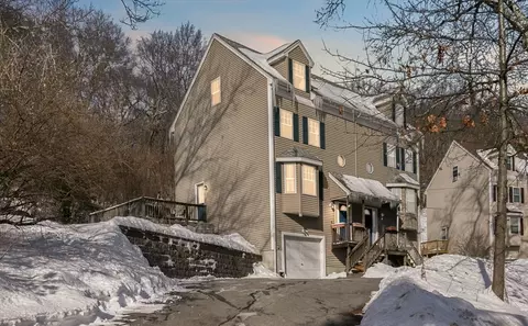 111 Ferry Rd #111, Haverhill, MA 01835