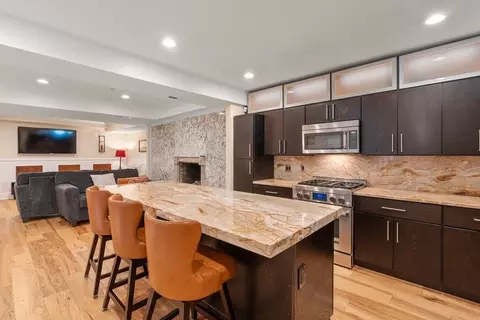 6 Henchman St #4-6, Boston, MA 02113
