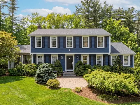 42 Christina Ct, Duxbury, MA 02332