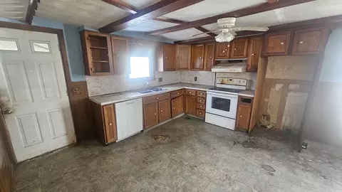 Kitchen - 118 Wait, Springfield, MA 01104 photo 1 of 1