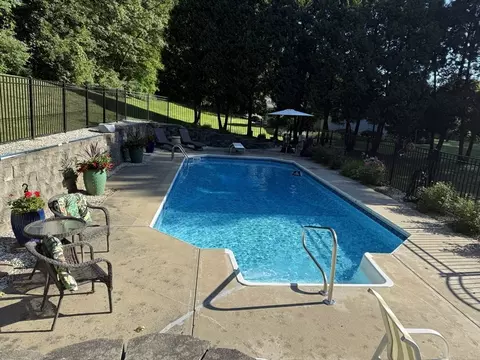 697 Florence Rd, Northampton, MA 01062 photo 38