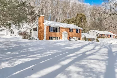 697 Florence Rd, Northampton, MA 01062 photo 2