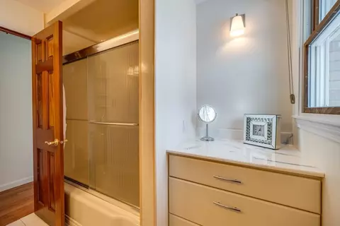 697 Florence Rd, Northampton, MA 01062 photo 22