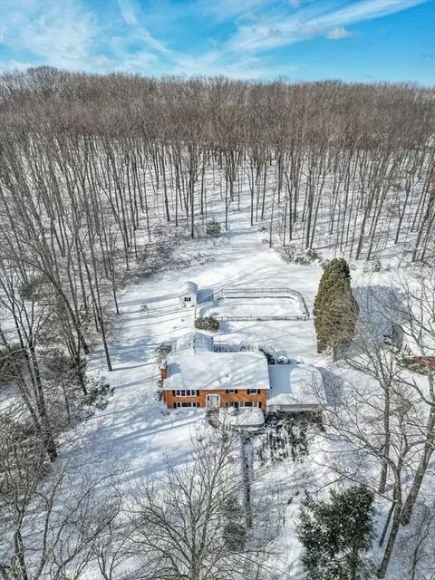 697 Florence Rd, Northampton, MA 01062 photo 31