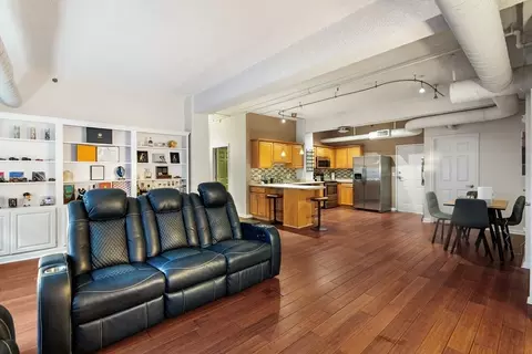 23-33 Middle St #11, Lowell, MA 01852