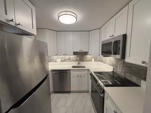 17 Cass #4, West Roxbury, MA 02132