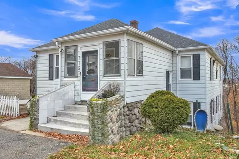 115 Orient St, Worcester, MA 01604