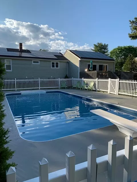 223 Charge Pond Rd, Wareham, MA 02571 photo 4