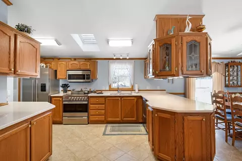 22 Bayberry Dr, Gardner, MA 01440 photo 12