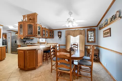 22 Bayberry Dr, Gardner, MA 01440 photo 17