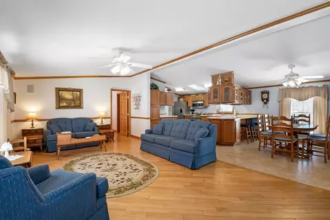 22 Bayberry Dr, Gardner, MA 01440 photo 11