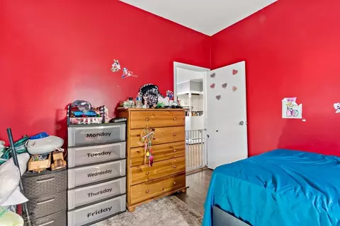Bedroom - 677 Oak Grove Ave, Fall River, MA 02720 photo 1 of 4