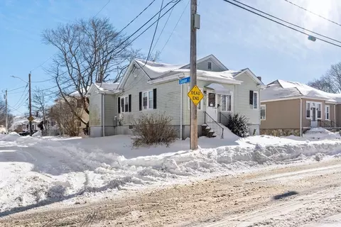 Exterior - 677 Oak Grove Ave, Fall River, MA 02720 photo 7 of 7