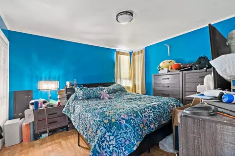 Bedroom - 677 Oak Grove Ave, Fall River, MA 02720 photo 3 of 4