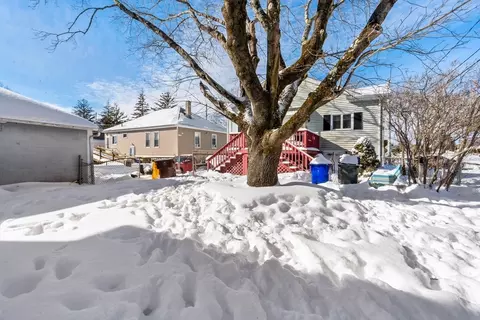 Exterior - 677 Oak Grove Ave, Fall River, MA 02720 photo 6 of 7