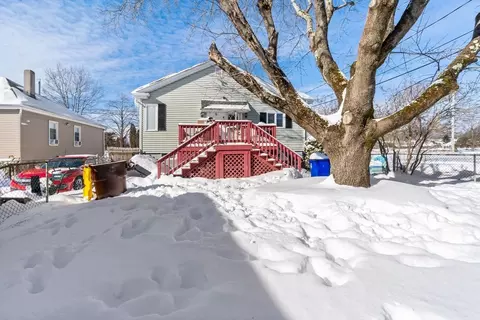 Exterior - 677 Oak Grove Ave, Fall River, MA 02720 photo 4 of 7