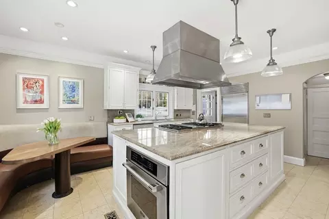 43 Druce St, Brookline, MA 02445 photo 10