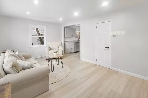 Living - 22 Outlook Dr, Worcester, MA 01602 photo 2 of 2