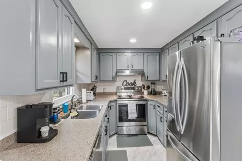 26 Wakefield Ave, Webster, MA 01570 photo 13
