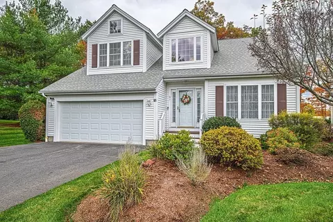 61 Saint Andrews Way #64, Chelmsford, MA 01863