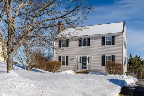 65 Farm Hill Rd, Leominster, MA 01453
