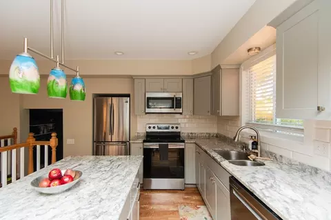 29 Valentine St, Fall River, MA 02720 photo 11