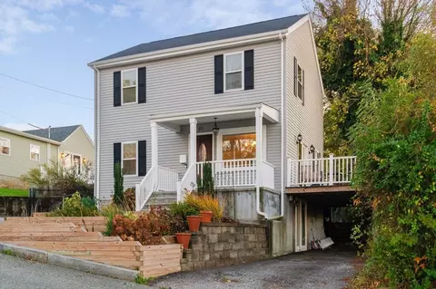 29 Valentine St, Fall River, MA 02720 photo 2