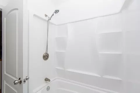 29 Valentine St, Fall River, MA 02720 photo 18