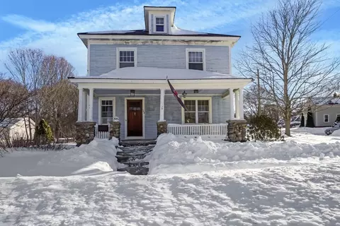 149 Market St, Amesbury, MA 01913