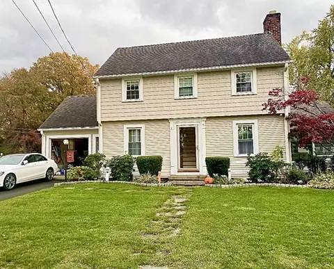 5 Fenimore Blvd, Springfield, MA 01108