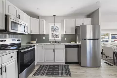 55 Bally Dr, Raynham, MA 02767 photo 10