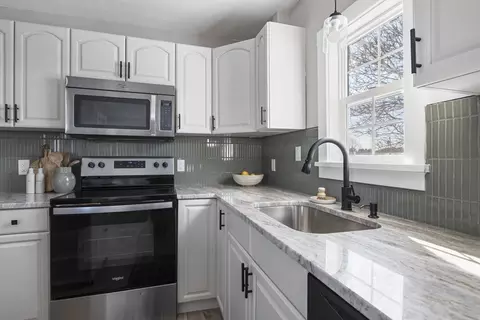 55 Bally Dr, Raynham, MA 02767 photo 11