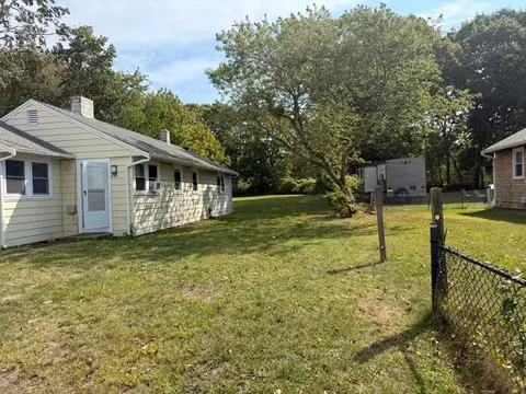 252 Hinckley Rd, Hyannis, MA 02601 photo 13