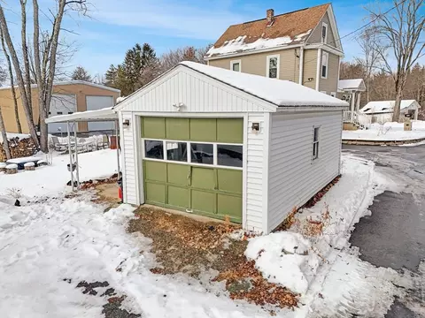 Exterior - 474 Chestnut St, Athol, MA 01331 photo 3 of 4