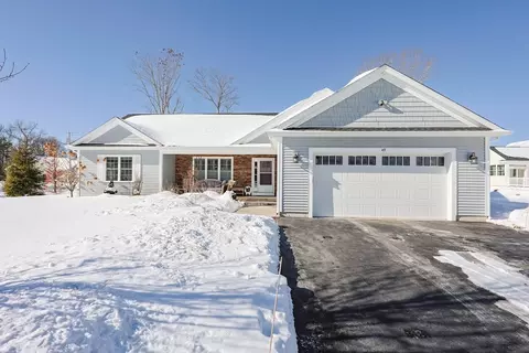 49 Pheasant Hill Rd, Attleboro, MA 02703