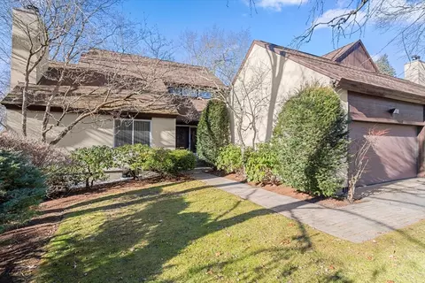 333 Goddard Ave #333, Brookline, MA 02445