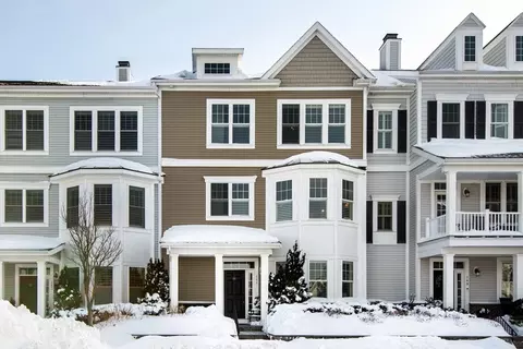 151 Stayner Dr #151, Hingham, MA 02043