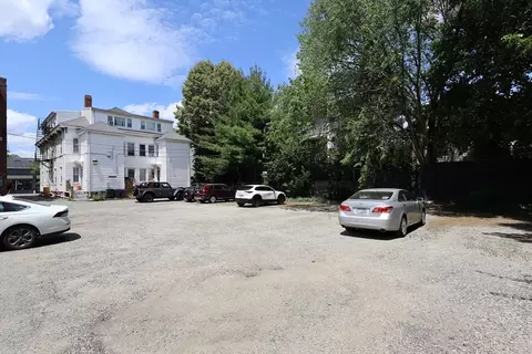 140 Huron Ave, Cambridge, MA 02138