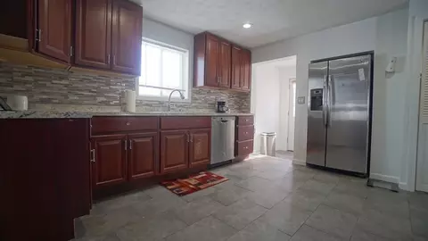 41 Olive St, Springfield, MA 01109 photo 16