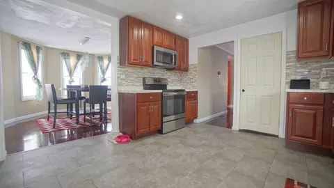 41 Olive St, Springfield, MA 01109 photo 14