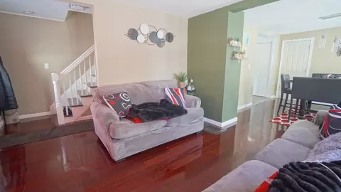 41 Olive St, Springfield, MA 01109 photo 5