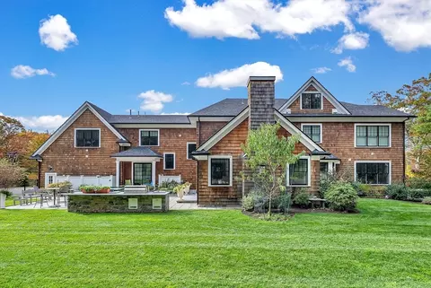 Exterior - 34 Stratford Rd, Needham, MA 02492 photo 3 of 6