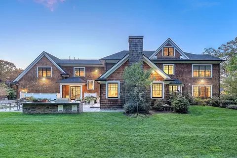 Exterior - 34 Stratford Rd, Needham, MA 02492 photo 6 of 6
