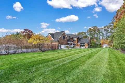 Exterior - 34 Stratford Rd, Needham, MA 02492 photo 4 of 6