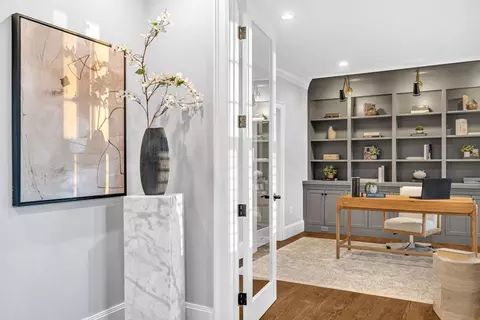 Entry Way - 34 Stratford Rd, Needham, MA 02492 photo 3 of 4