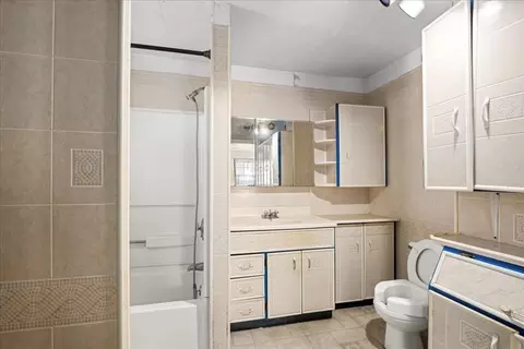 Bath - 52 Harrison St, Worcester, MA 01604 photo 1 of 1