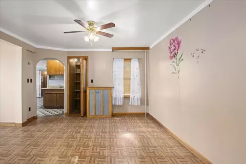 Living - 52 Harrison St, Worcester, MA 01604 photo 4 of 4